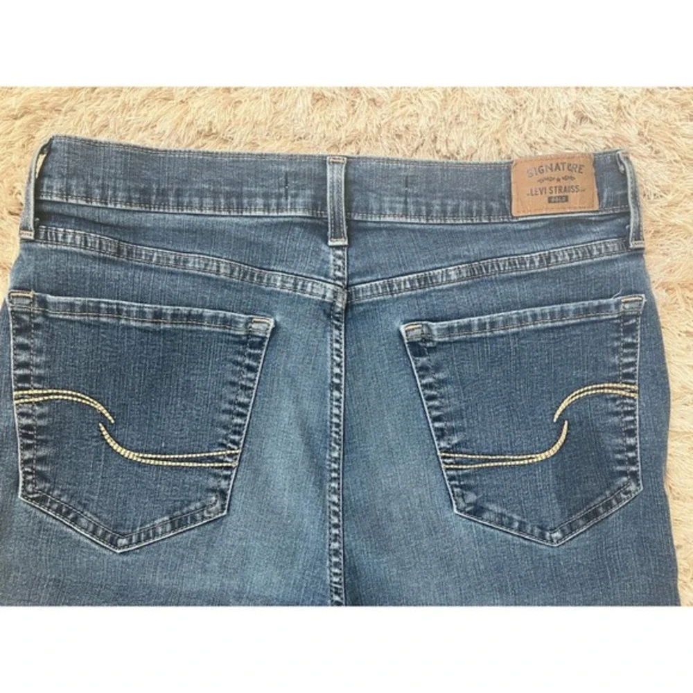 Signature Levi Strauss‎ Ultra High Rise Flare Denim Jeans Womens